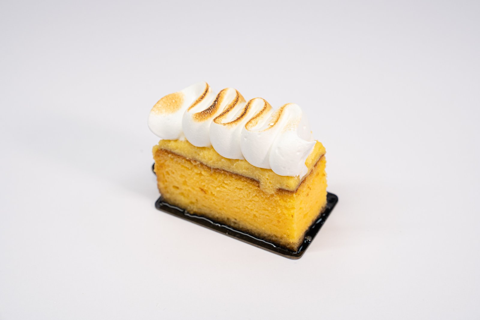 Pastel capuchina con merengue
