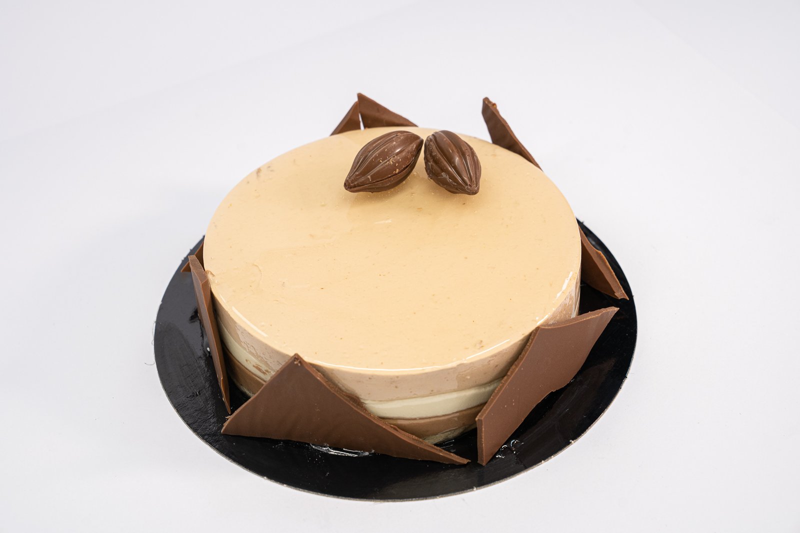Tarta mousse de tres chocolates