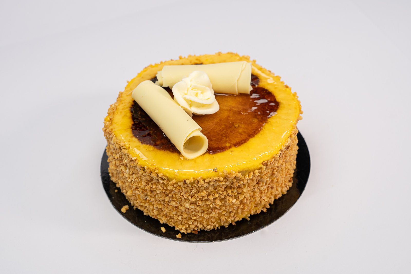 Tarta de nata y yema