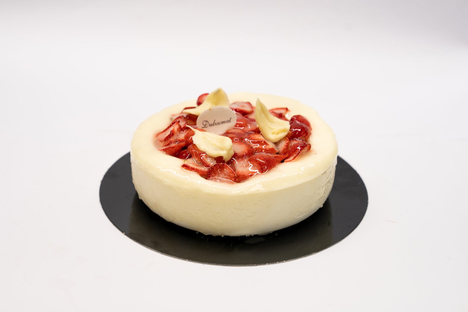 Tarta mousse de chocolate blanco con fresas