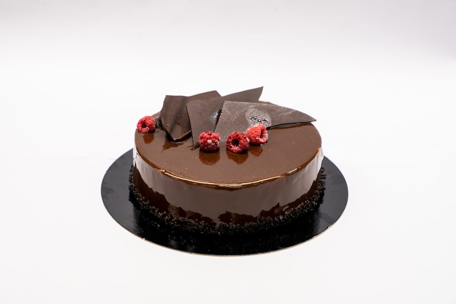 Tarta mousse de chocolate con frambuesas